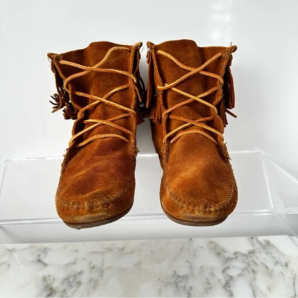 Minnetonka UO Brown Suede Ankle Moccasin Boot Size 8 Native Indian lace up shoe - Picture 4 of 12